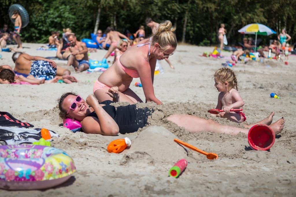 Oostappen Vakantiepark Zilverstrand Mol Bagian luar foto