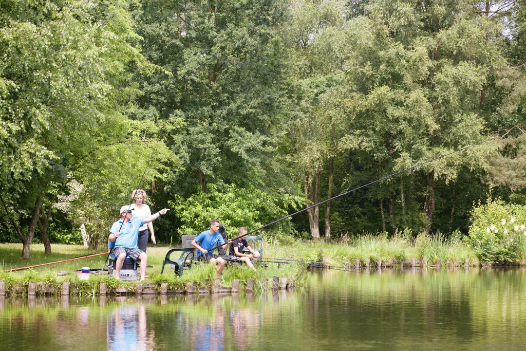 Oostappen Vakantiepark Zilverstrand Mol Bagian luar foto